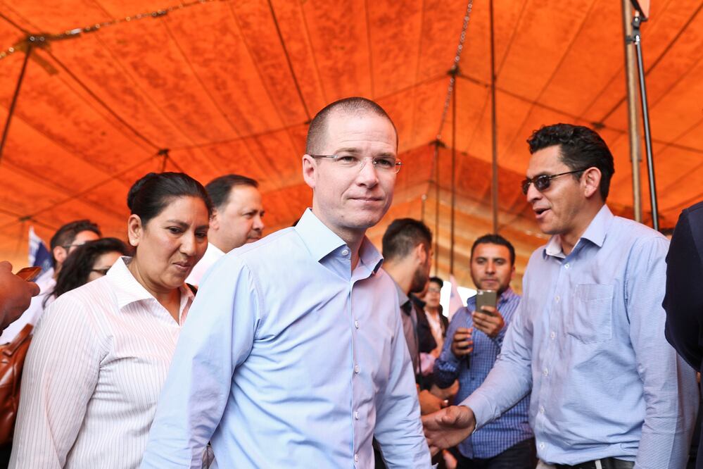 Ricardo Anaya, líder nacional del PAN, acompañó ayer a Josefina Vázquez Mota en sus actividadades de campaña en el Edomex. (Foto: Cristopher Rogel / EL UNIVERSAL)
