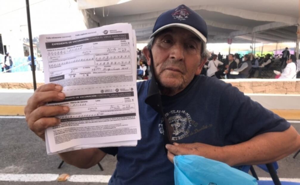 Adulto mayor baila mambo y swing tras recibir vacuna contra Covid-19 en Huixquilucan