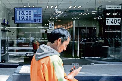 Pese a casos de fraude, aún operan números telefónicos