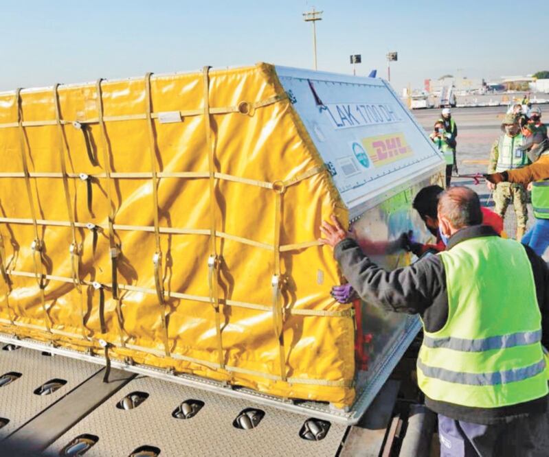 El lote que arribó a México con 53 mil 625 vacunas de la farmacéutica Pfizer. Foto: TWITTER