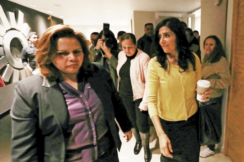 Alejandra Barrales, dirigente del PRD, durante la reunión del Comité Ejecutivo Nacional en la sede del partido (JUAN CARLOS REYES. EL UNIVERSAL)