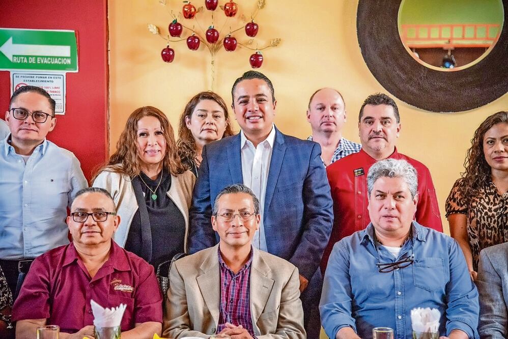 Janecarlo Lozano se reunió con integrantes de la Canirac. Foto: Especial