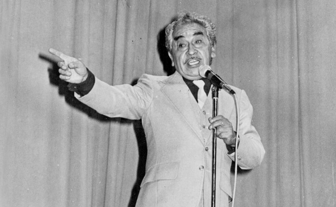 Chava Flores, el cronista de la ciudad de México. FOTO: Fototeca EL UNIVERSAL 