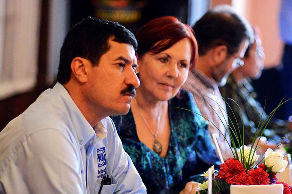 Durante su gira por Baja California, Javier Corral aseveró que ante el crecimiento de simpatizantes, cada día se encuentran “más nerviosos nuestros contrincantes”. FOTO: Archivo/EL UNIVERSAL