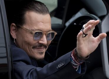 Johnny Depp reaparece en la vida pública como invitado sorpresa en el concierto de Jeff Beck