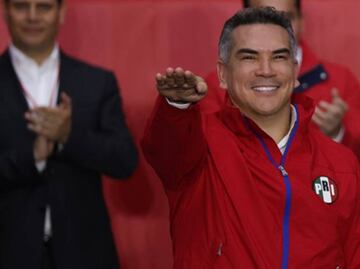 INE da revés a estatutos del PRI y deja en vilo permanencia de “Alito” Moreno en dirigencia