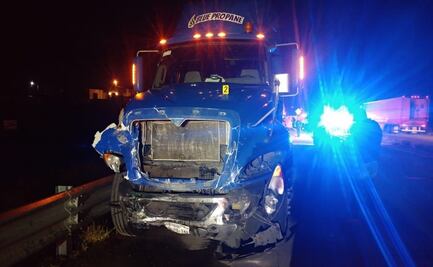 Choca pipa y taxi en Sonora; hay 6 muertos, 5 eran venezolanos