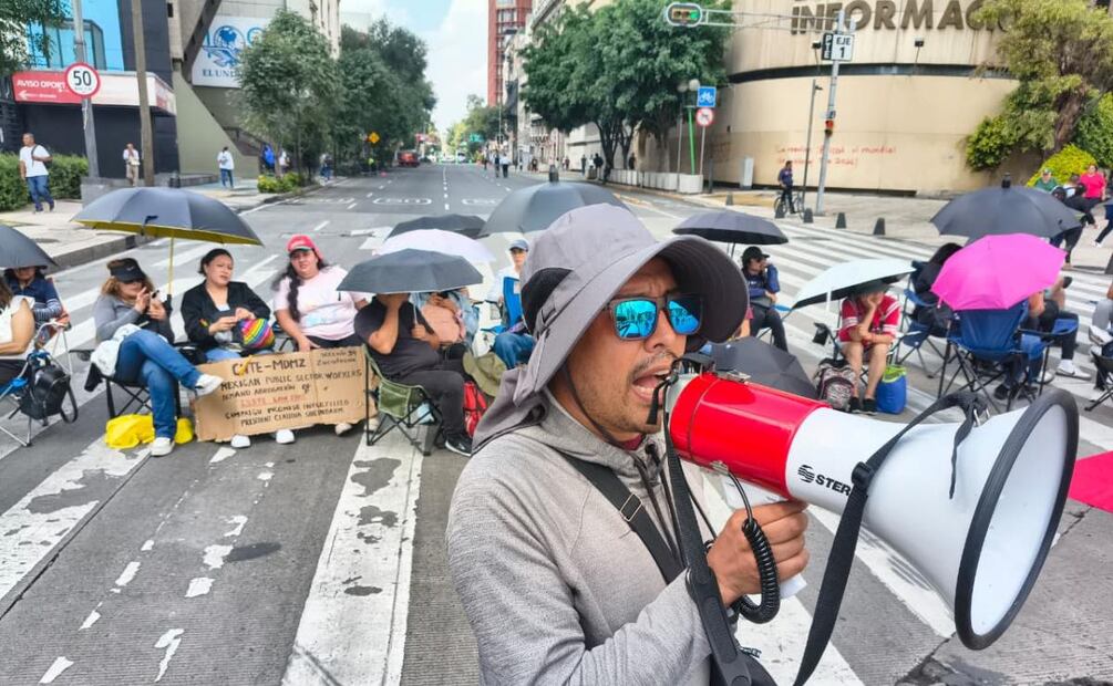 Maestros de la CNTE cierran cruce de Paseo de la Reforma, Avenida Juárez y Bucareli este 12 de junio. Foto: Luis Camacho / EL UNIVERSAL