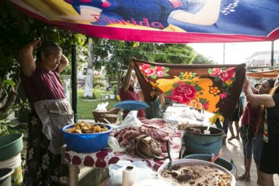 Se reactivan primeros comercios tras terremoto en Juchitán