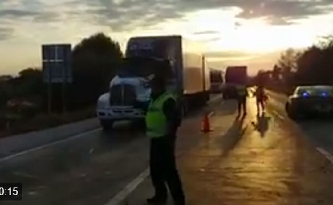 Reabren circulación en la México-Querétaro tras accidente de tráiler