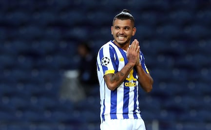 "Tecatito" Corona: Marchesín me dice que nos vayamos al América