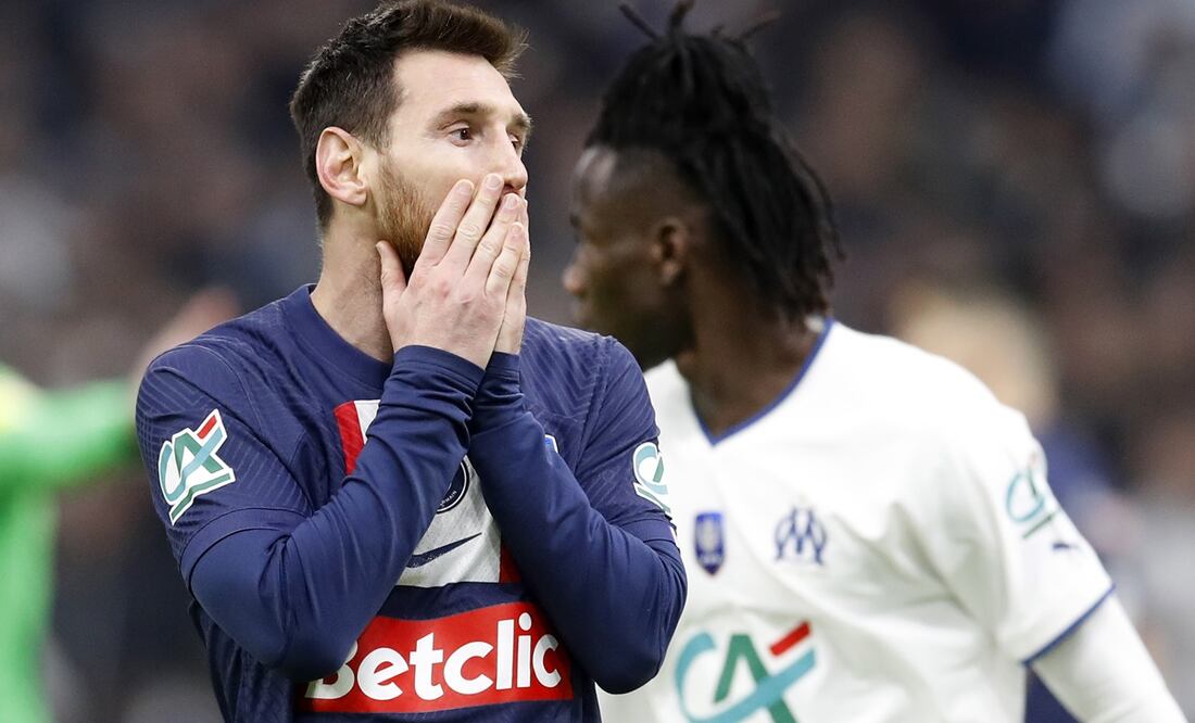 El astro argentino lamentando la derrota contra el Marsella / Foto: EFE
