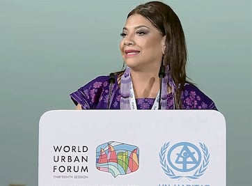 Clara Brugada llama a construir ciudades que sean justas, incluyentes y cuidadoras