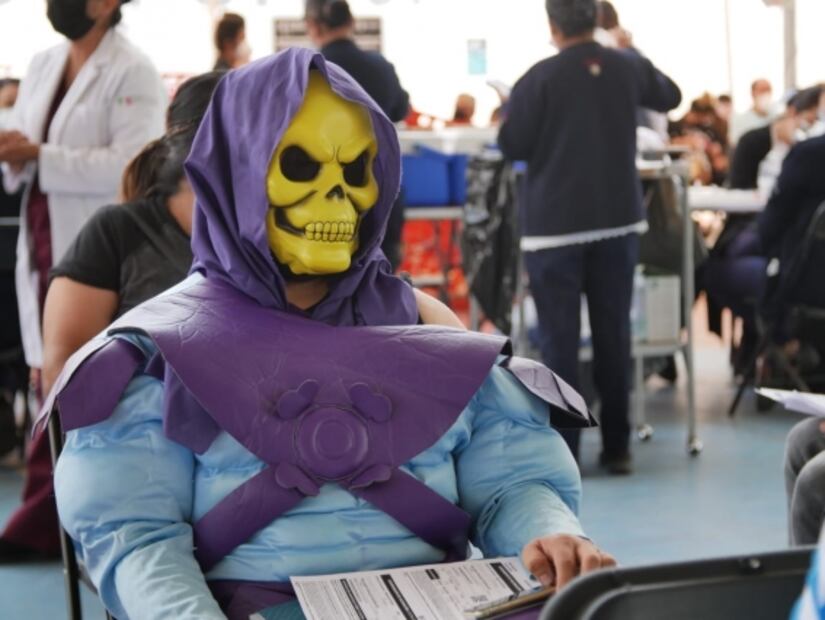 Hasta "Skeletor", villano de He-Man, se vacuna para vencer al Covid en Morelia