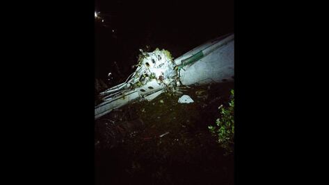 Mueren 76 en accidente de avión de Chapecoense: Policía Nacional