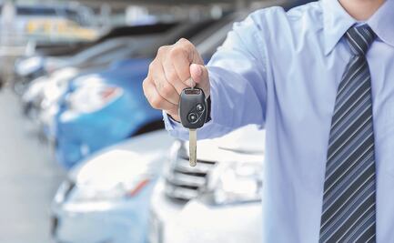 Gobierno eleva 9% renta de vehículos