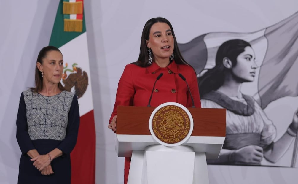 Josefina Rodríguez Zamora, secretaria de Turismo, durante la conferencia de prensa de la presidenta Claudia Sheinbaum desde Palacio Nacional (15/05/2026). Foto: Gabriel Pano / EL UNIVERSAL