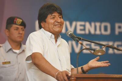 Advierte Evo Morales sobre golpe de Estado en Bolivia