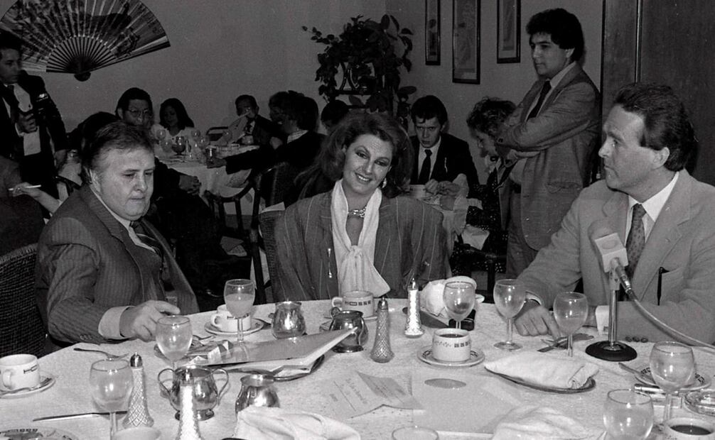Evento del 27 de febrero de 1989, donde se anuncia el cambio de “Vi video y vencí” a “GanaVideo”, todavía con Fernández y Stanley como conductores. Su horario pasó de los sábados a los miércoles. Foto: Jorge Soto/Archivo EL UNIVERSAL.
