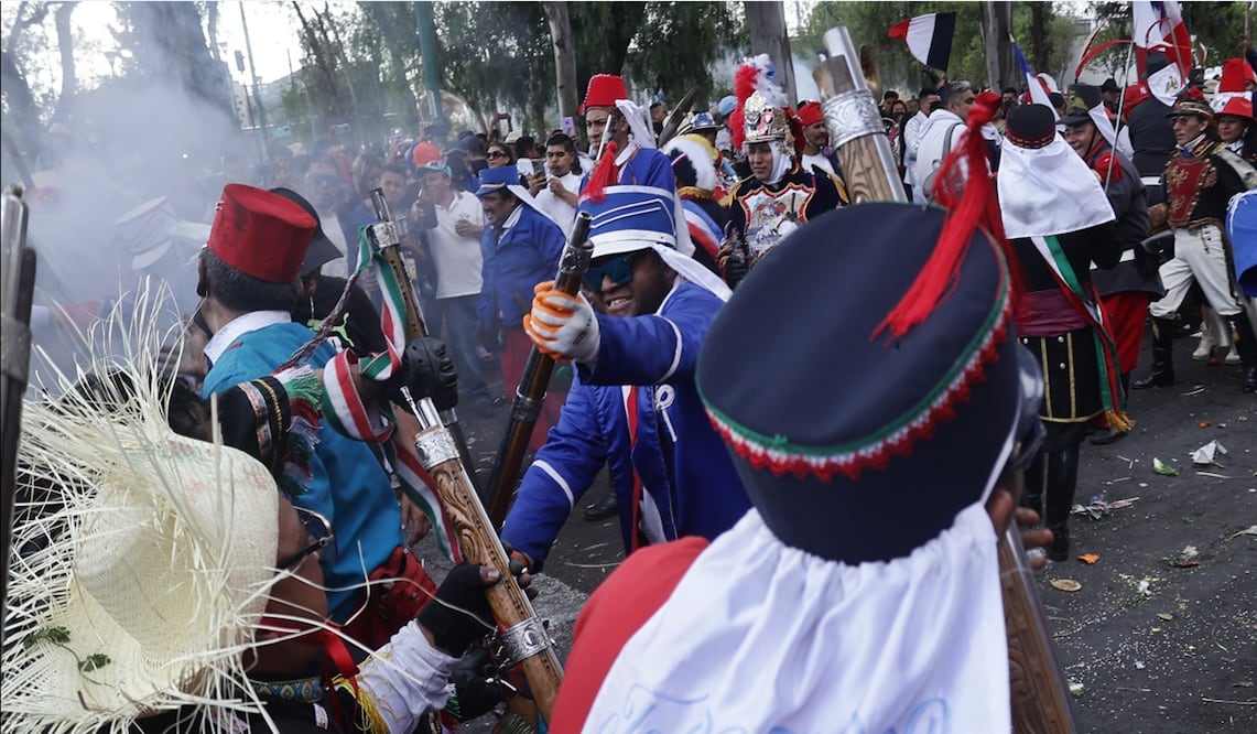Representación de la Batalla de Puebla en el Peñón de los Baños, el 5 de mayo de 2025. Foto: Fernanda Rojas/EL UNIVERSAL