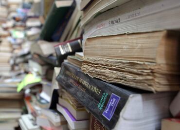 Escritor de ciencia ficción es buscado por criticar al gobierno ruso