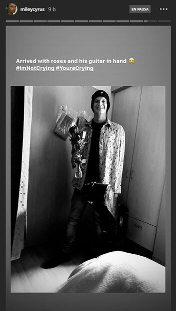 Miley Cyrus es hospitalizada y Cody Simpson le lleva serenata