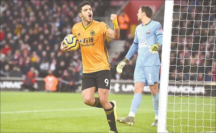 Reaparecen Raúl Jiménez y los Wolves en la Premier League