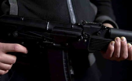 Autoridades investigan un ataque con armas largas a una casa en la colonia Miravalle, alcaldía Iztapalapa