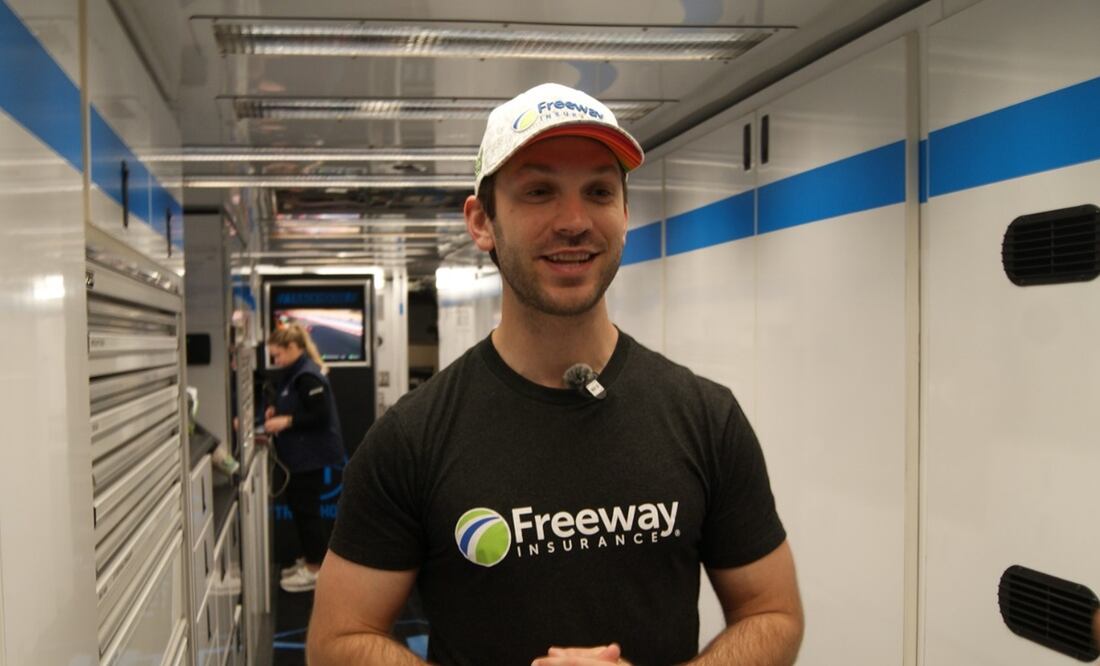 Daniel Suárez, previo al Echo Automotive Grand Prix de la Copa NASCAR - Foto: Arturo Mendoza/EL UNIVERSAL