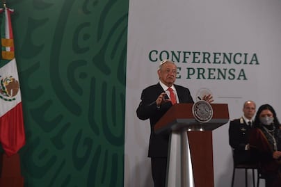 AMLO llama a seguir festejos de los 200 años de la consumación de la Independencia