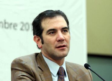 Intervienen teléfono del presidente del INE