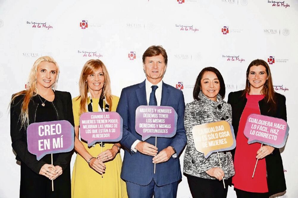 Enrique de la Madrid, titular de la Sectur, aseguró que el turismo en México es una política de inclusión y así el gobierno empodera a las mujeres. (CORTESÍA)