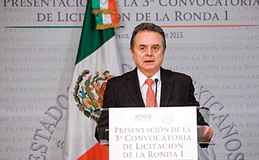 El secretario de Energía, Pedro Joaquín Coldwell, ayer durante el anuncio de la licitación de los campos petroleros terrestres de la tercera fase de la Ronda 1