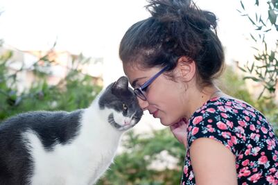 El lenguaje secreto de los gatos; así puedes decirle “te quiero” y fortalecer el vínculo