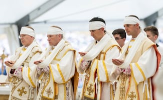 Fraternidad San Pío X presenta recurso ante Vaticano contra excomunión de obispos; fueron ordenados sin la autorización del Papa