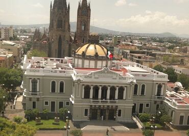 Denuncian encubrimiento a profesor acusado de acoso sexual en la UdeG