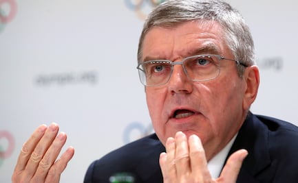 Presidente del COI defiende reglas que prohíben protestas políticas en Tokio 2020