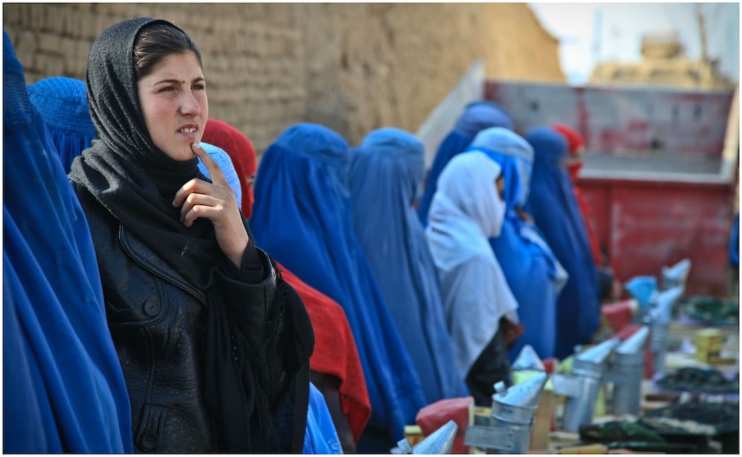 "Seguimos comprometidos en garantizar todos sus derechos a las mujeres afganas, al tiempo que subrayamos que la diversidad [de opiniones] debe ser respetada y no politizada", dijo el gobierno talibán. Foto: Pixab