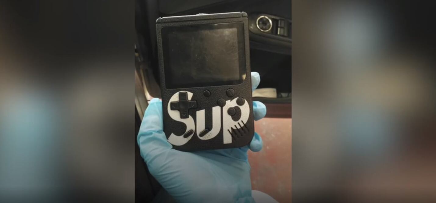 Así es el nuevo dispositivo que usan los ladrones para robar tu auto en segundos