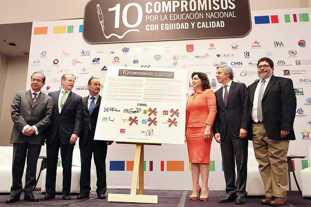 Representantes de partidos políticos firmaron ayer los 10 compromisos por la Educación Nacional con Equidad y Calidad