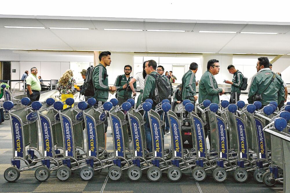 El ex volante ahora trabaja en orientar al jugador para que logre alcanzar su meta, que es llegar a la Copa (IMAGO7)