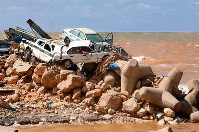 Libia: Concluyen labores terrestres y sigue búsqueda de cuerpos en el mar; tras inundación reportan sismo