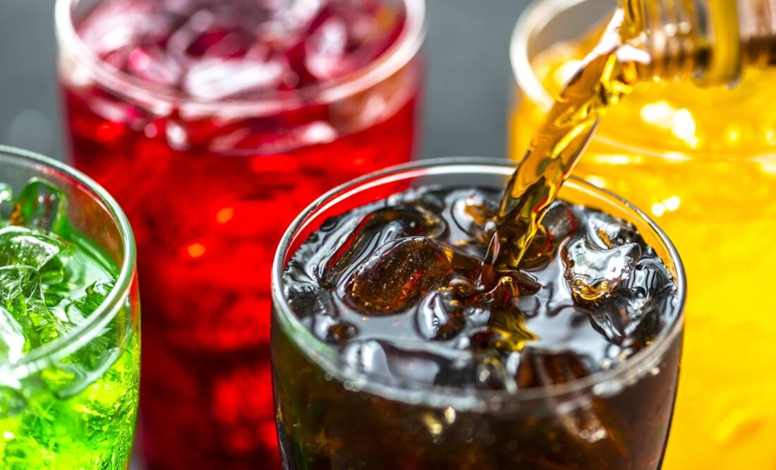 El esmalte de tus dientes mejorará ya que si las bebes diario, te provocarán una erosión dental / Foto: Pixabay