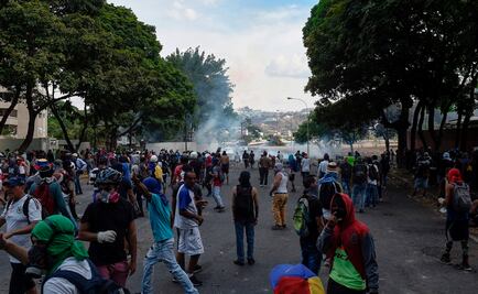 Reportan 27 heridos durante segundo día de protestas en Venezuela