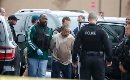 Federal officer in custody after shootings in Washington