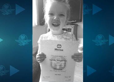 Ophelia, la niña británica con un coeficiente superior al de Einstein