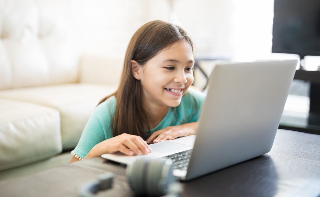 Hoy en día, existen muchas aplicaciones infantiles, pero debes verificar que sean seguras para los pequeños. Foto: Istockphoto