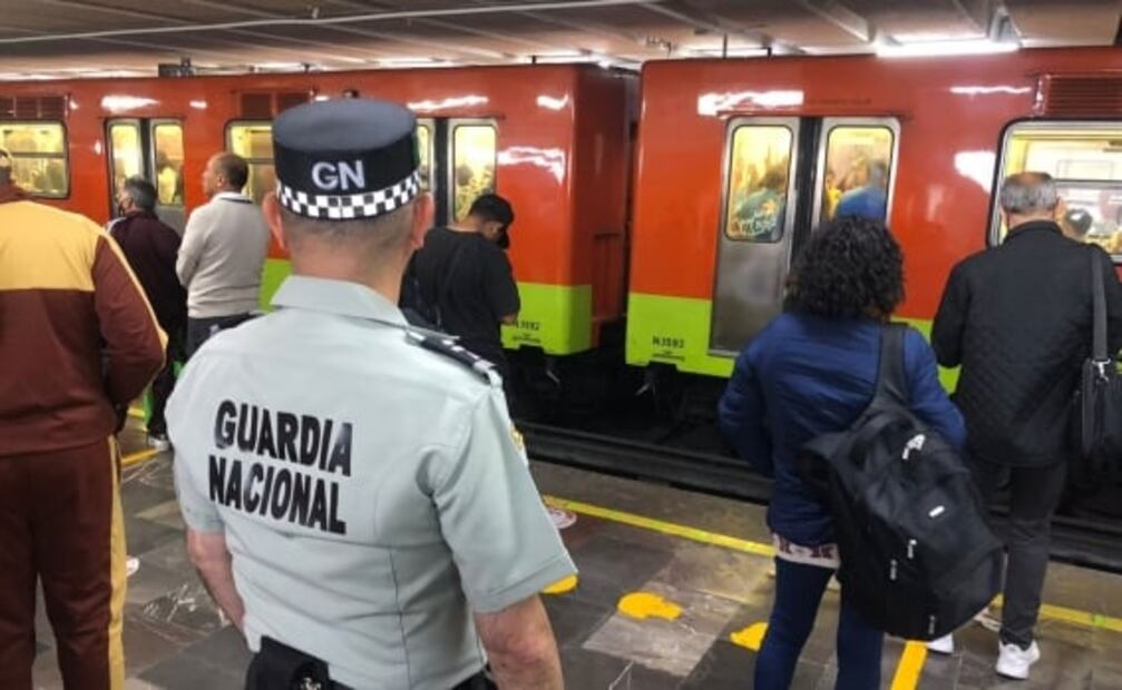 Línea 7 del Metro reanuda servicio tras corto circuito de ayer 