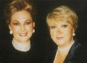 Lolita Ayala acude con oxígeno a la misa dedicada a su amiga Talina Fernández