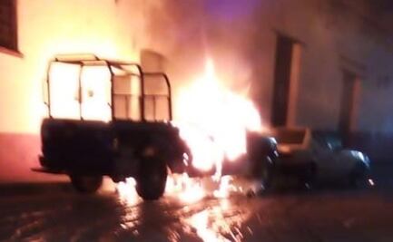 No cesa violencia en Amanalco; queman patrulla frente al ayuntamiento